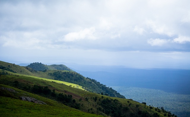 考慮踢完國 考慮踢完國